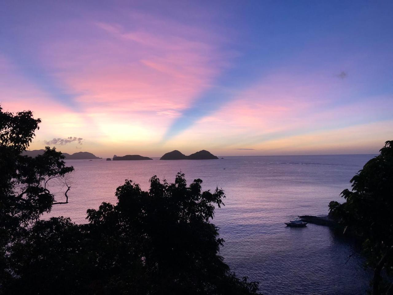 Sunny Island Resort (Adults Only) 엘니도 외부 사진